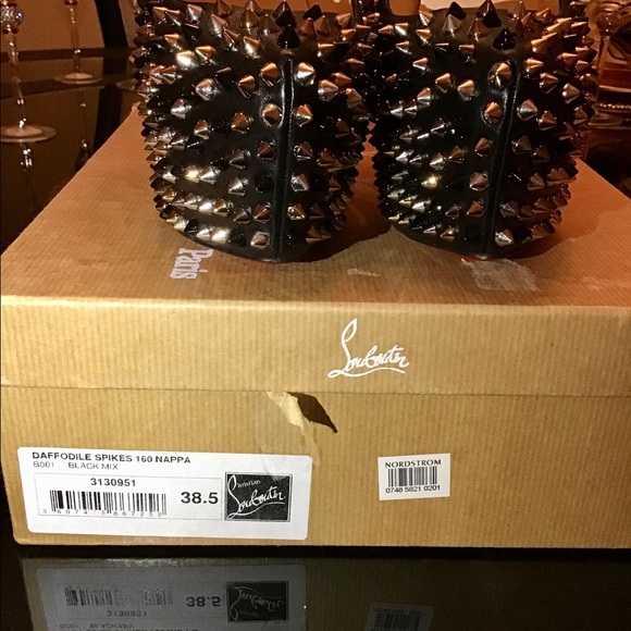 Christian Louboutin Daffodile Spike Pumps - Picture 9 of 11